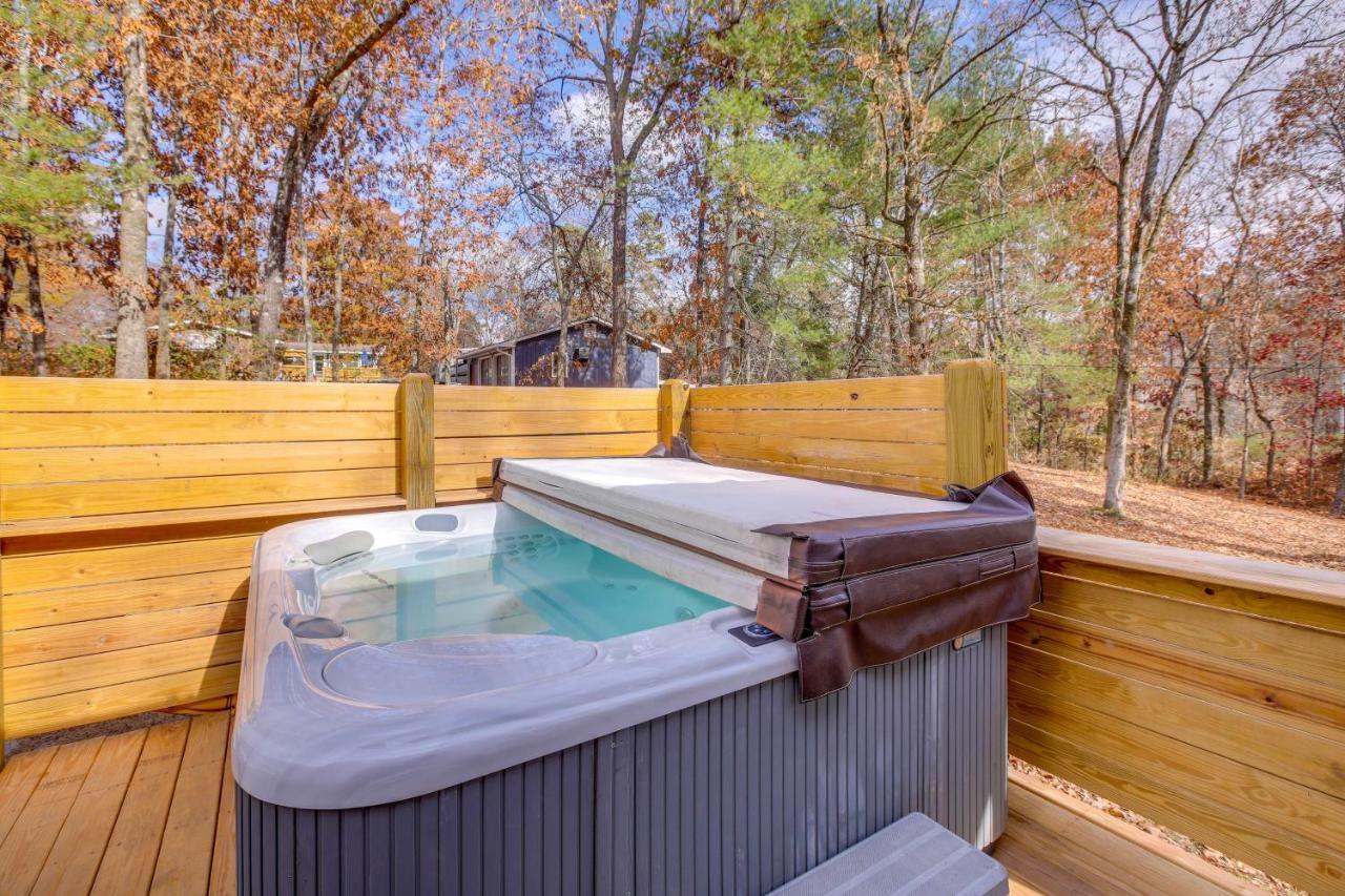 Pet-Friendly Chattanooga Cabin With Hot Tub And Kayaks Eksteriør bilde