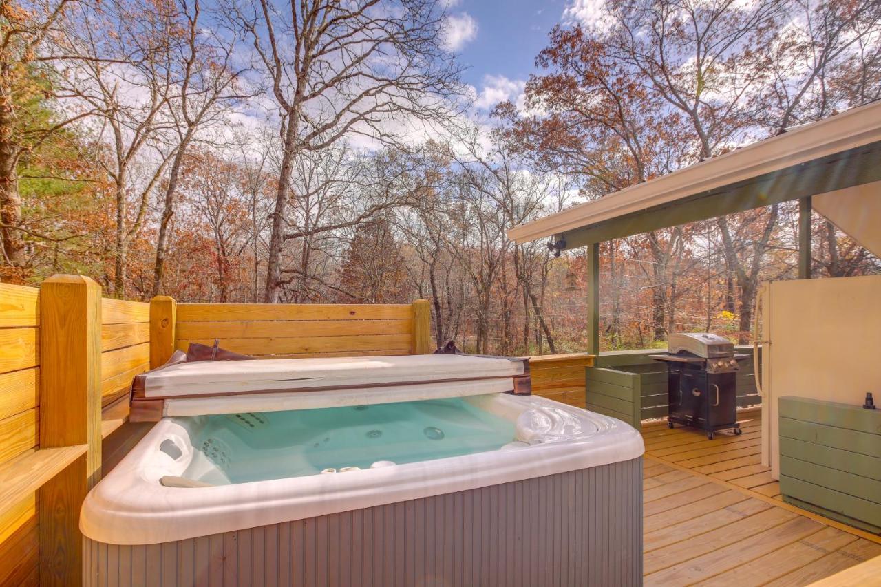 Pet-Friendly Chattanooga Cabin With Hot Tub And Kayaks Eksteriør bilde
